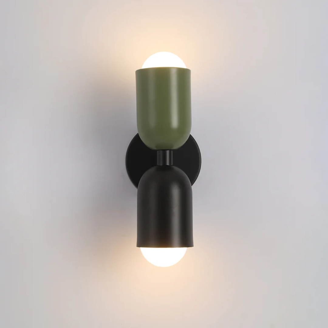Luvikno | Vegglampe DuoGlow | Dobbelsidig LED-belysning | Fargefremheving for ditt hjem | Metalkabinett i grønn, rosa eller rød