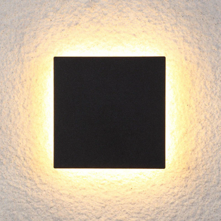 Tight LED Vegglampe for Moderne Interiør Luvikno