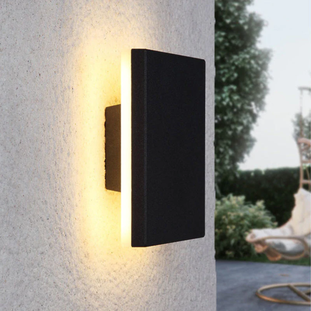 Tight LED Vegglampe for Moderne Interiør Luvikno