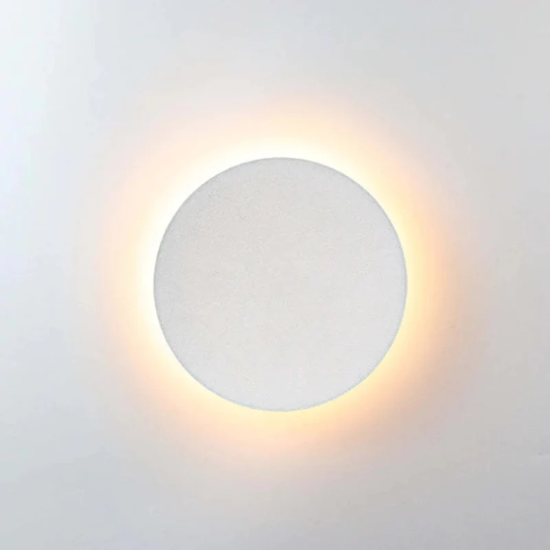 Tight LED Vegglampe for Moderne Interiør Luvikno