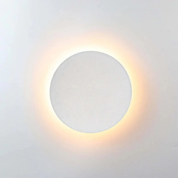 Tight LED Vegglampe for Moderne Interiør Luvikno