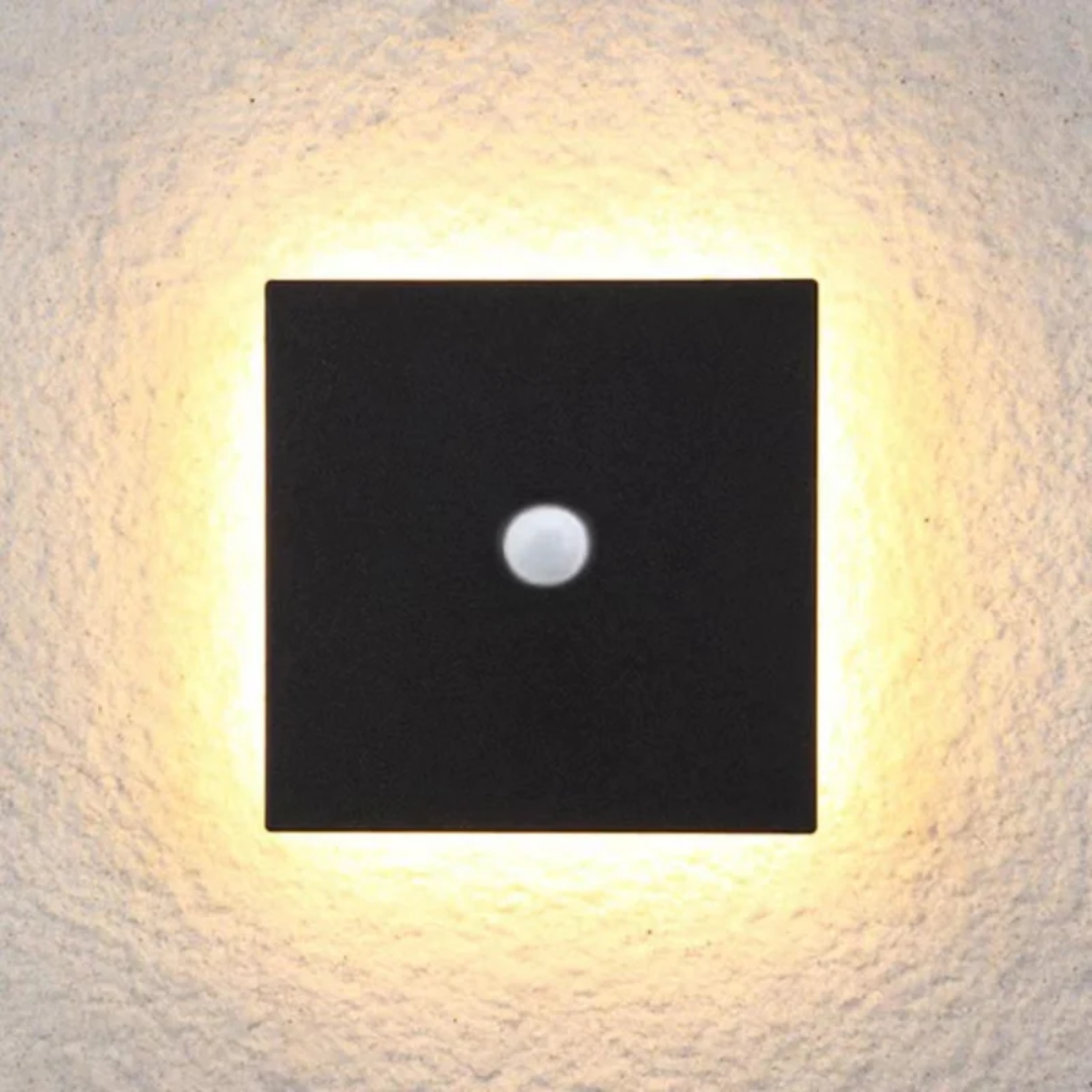 Tight LED Vegglampe for Moderne Interiør Luvikno