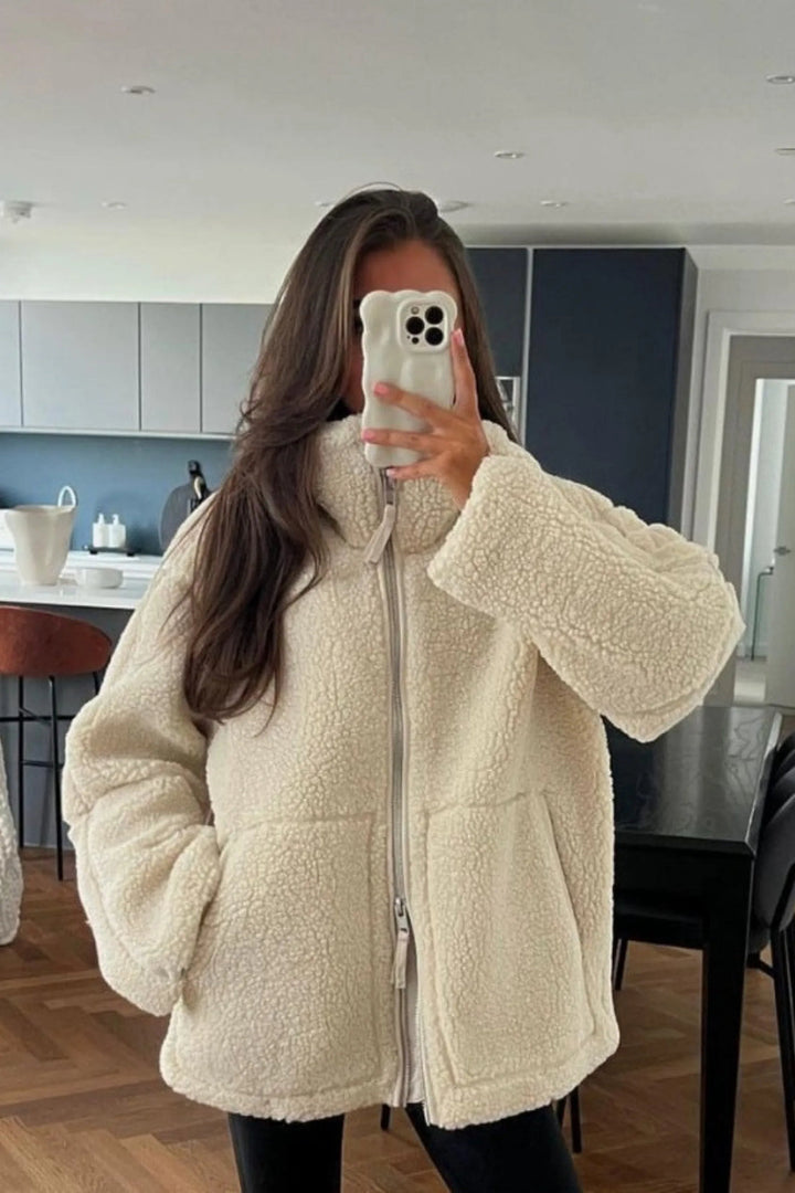 Luvik | teddy talvitakki naisille - elegantti ja kodikas talveen