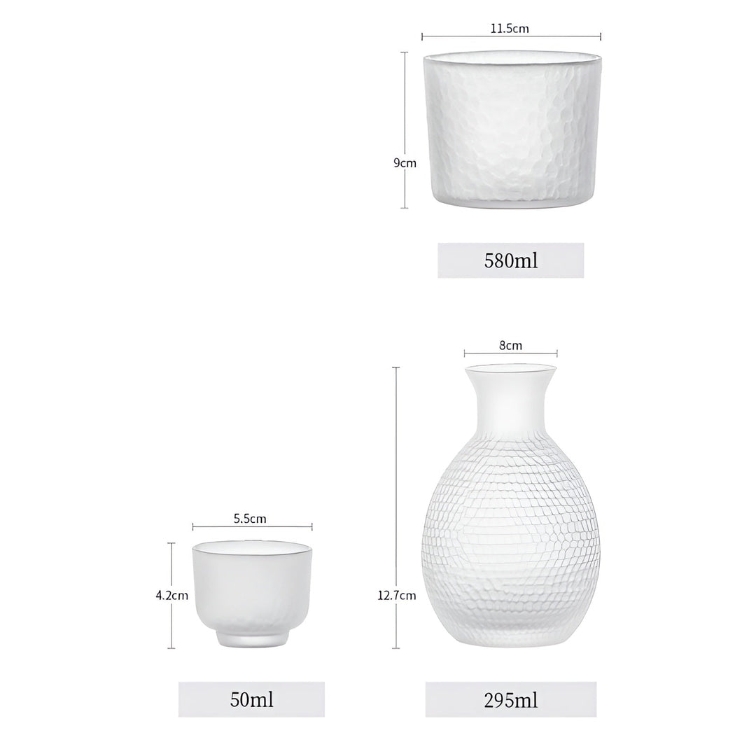 Japansk sake-sett laget av glass – Elegant karaffel med kopper | Perfekt for vin, whisky og likør | Luvikno
