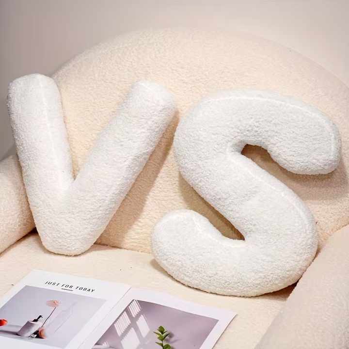 Hvit Bokstav Dekorativ Pute – Myk Og Allsidig | Kreative Puter For Sofaen Og Sengen | Luvikno
