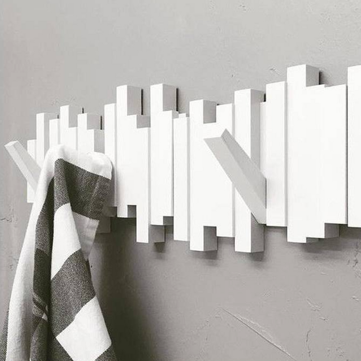 Luvikno | Elegant Vegghengt Piano Kleshenger for Stilfull Organisering