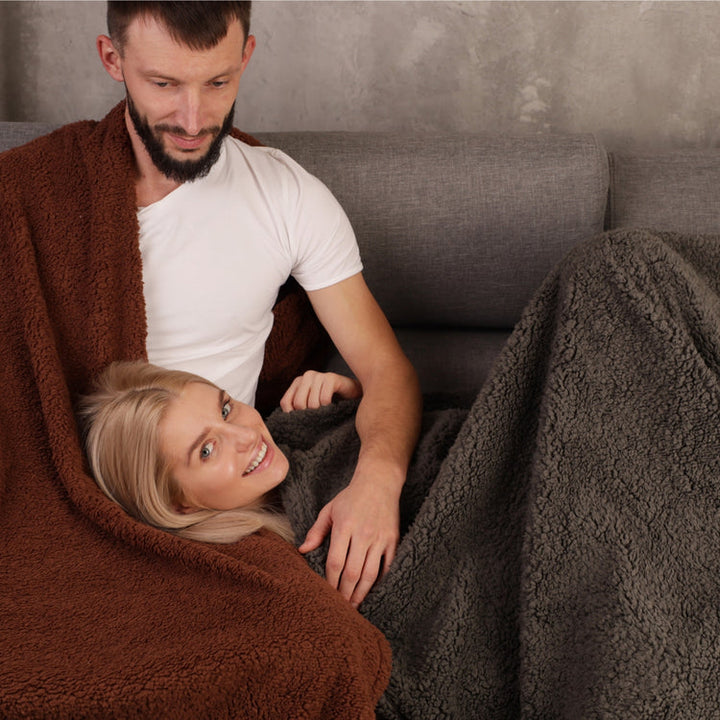 Luvikno | CozyGuard Teppe - Luksuriøst Vanntett Teppe for Avslapning