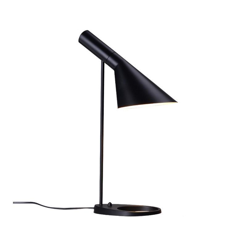 Luvikno | LumiMinimal Bord - Elegant LED Bordlampe for Moderne Interiør