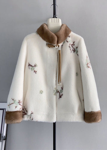 Luvik | Beige Ståkrage Dusker Brodert Mink Villkashmir Vinterjakker