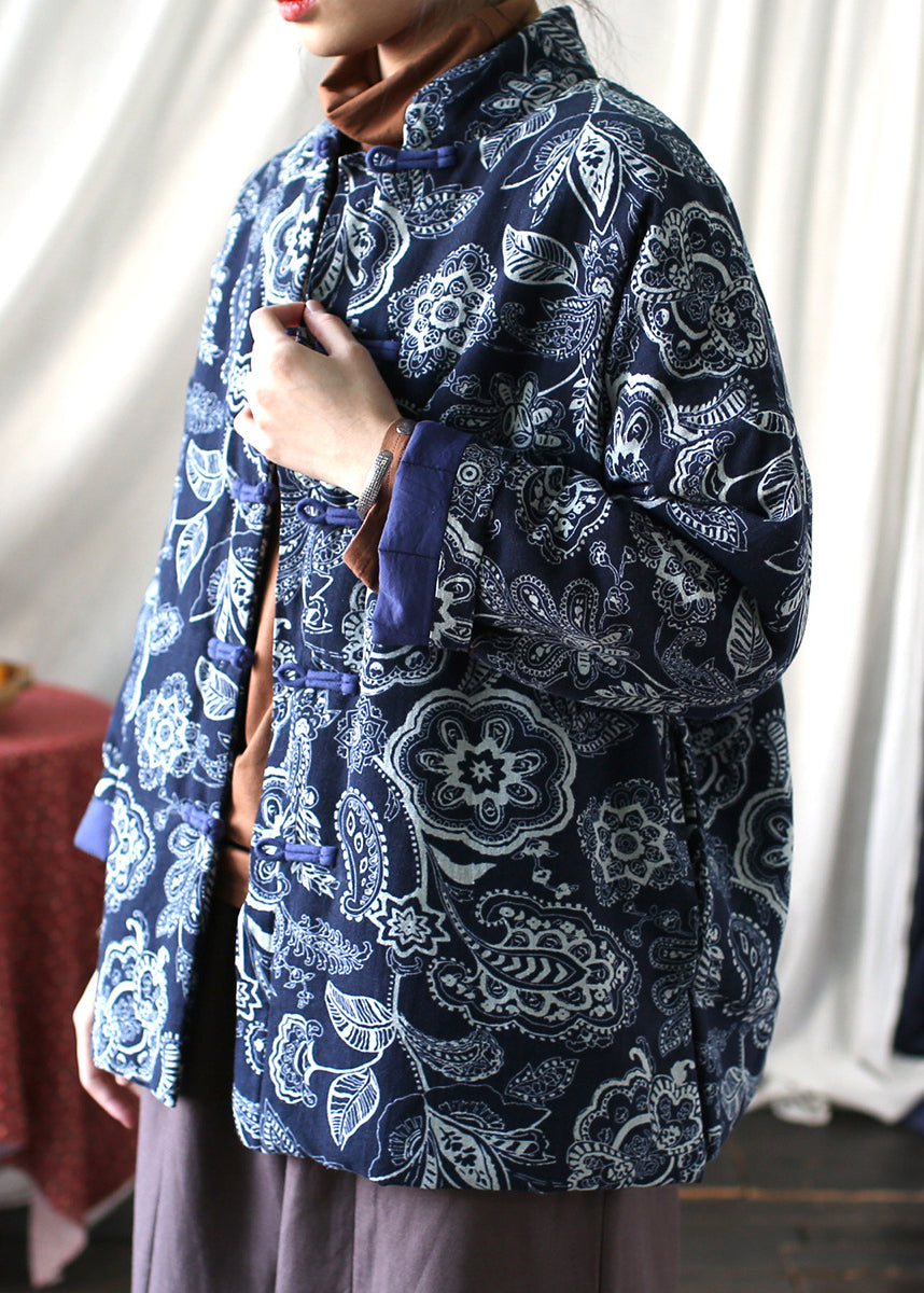 Luvik | Ohut painettu puuvillatakki sinisellä korkean kauluksella