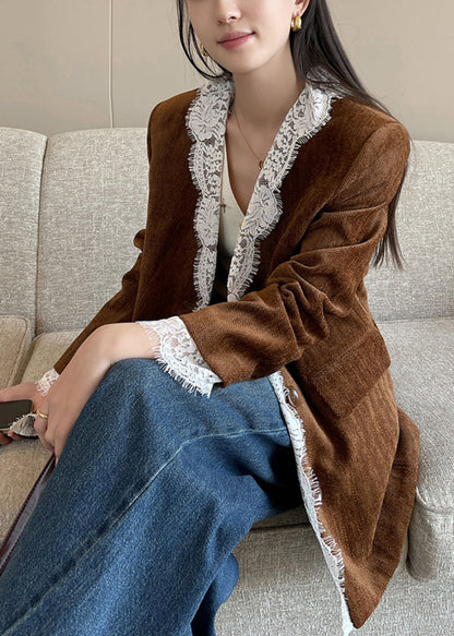 Luvik | Samettiveloureista patchwork-takkia ruskeilla napeilla ja nauhoilla