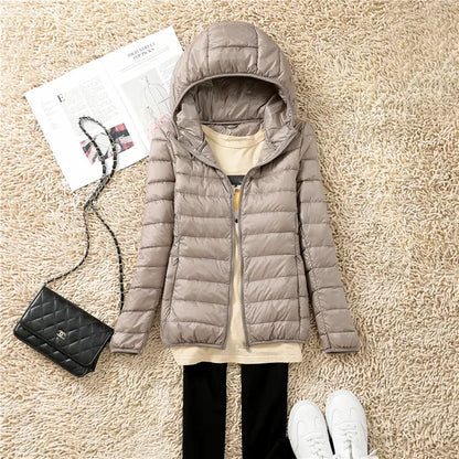 Luvik | Uudet ultrakevyet, pakattavat untuvatakit hupulla