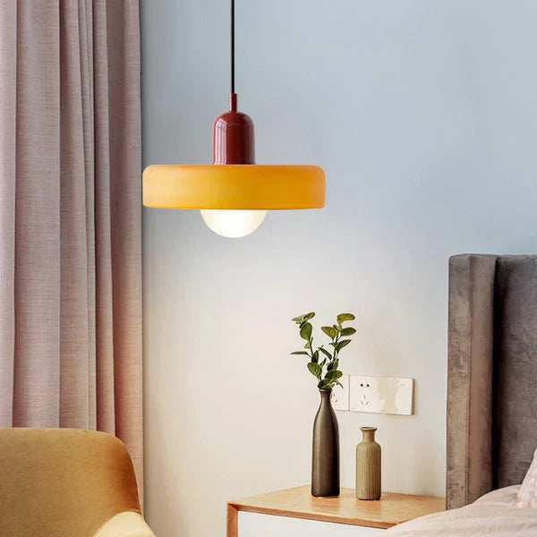 Skandinavisk Pendellampe for Stue og Spisestue – Minimalistisk Design med Justerbar Høyde – Glass | Luvikno