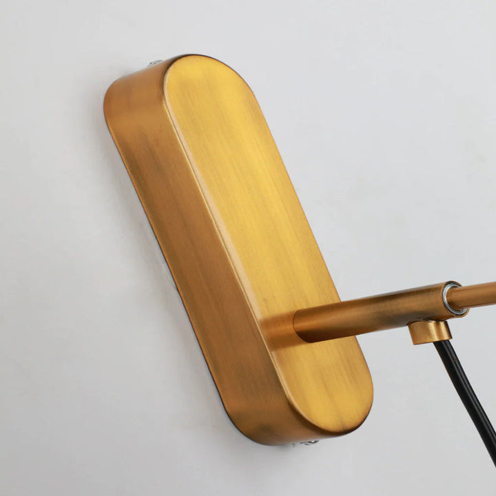 Chic Design Vegglampe med Glasskuppel | Luvikno