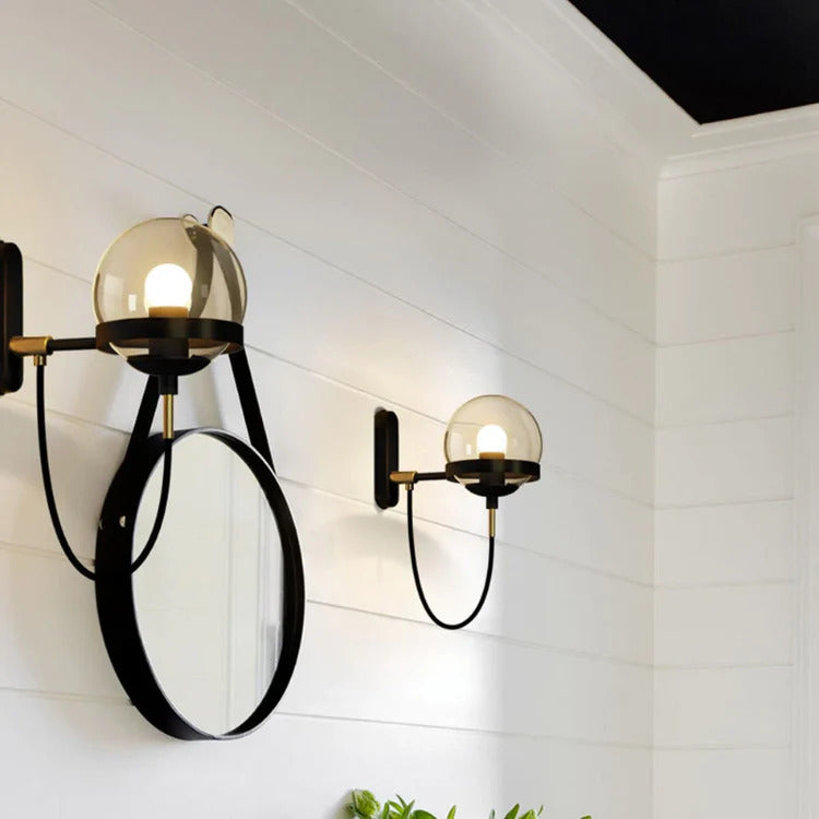 Chic Design Vegglampe med Glasskuppel | Luvikno