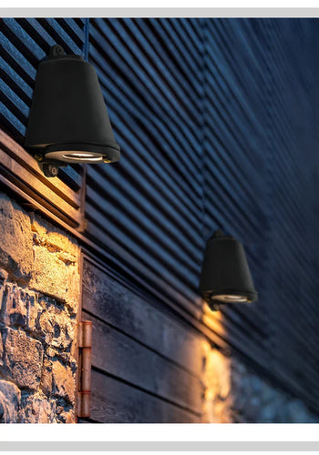 Moderne aluminiums LED vegglampe for utendørs bruk - værbestandig, energieffektiv, ideell for hage og terrasse | Luvikno