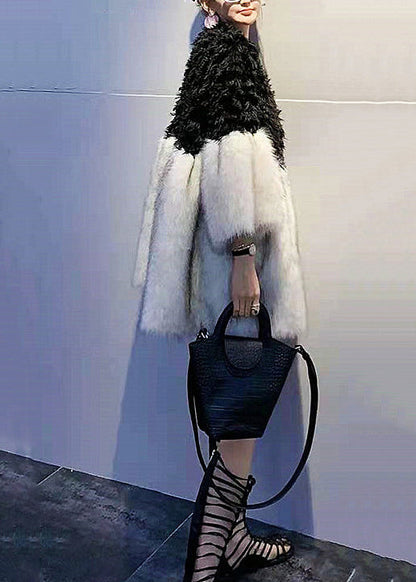 Luvik | Villakangas patchwork takki musta teddytekokarvalla V-pääntie