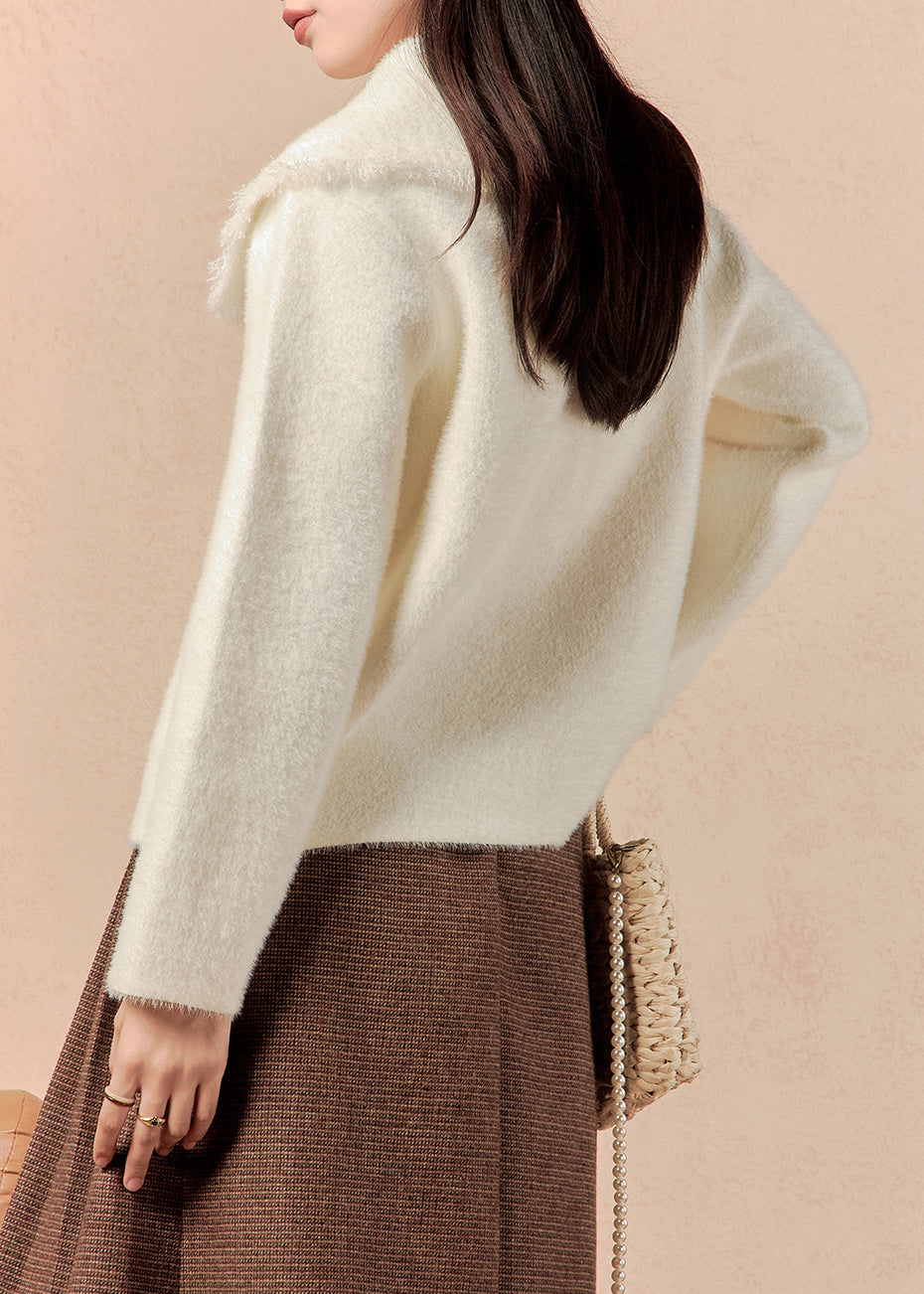 Luvik | Yksiväriset minkiset samettitakit valkoisilla nappitaskuilla talvi