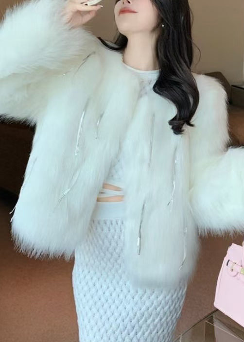 Luvik | Valkoinen fringed tekoturkki talvitakki