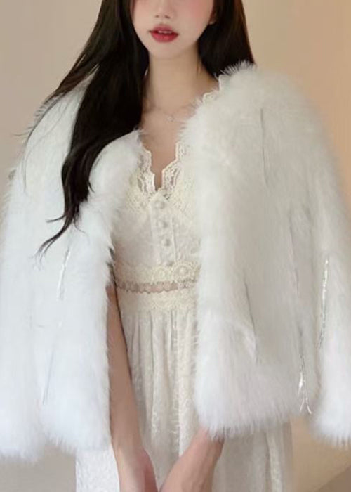 Luvik | Valkoinen fringed tekoturkki talvitakki