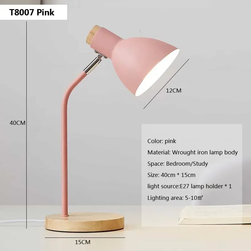 WoodWeave Treleri Kreativ Bordlampe – Unik lampe for stemningsfull belysning | Luvikno