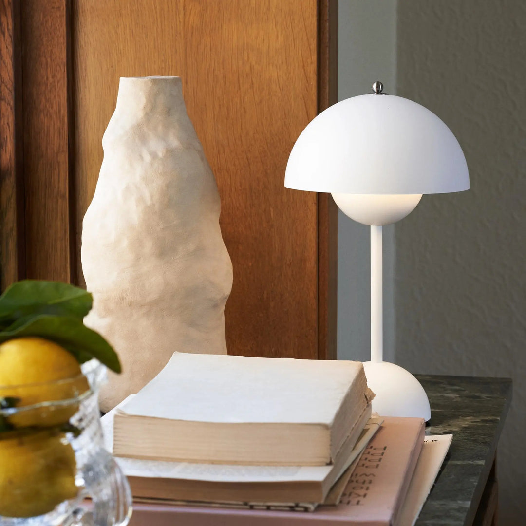 LunarGlow bordlampe - Dimbar LED-belysning for ethvert interiør Luvikno