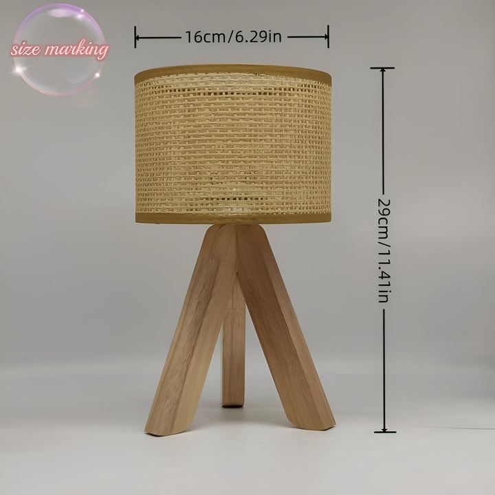 Luvikno | Håndlaget Rattan Bordlampe med USB og LED - Stilren og Bærekraftig Design