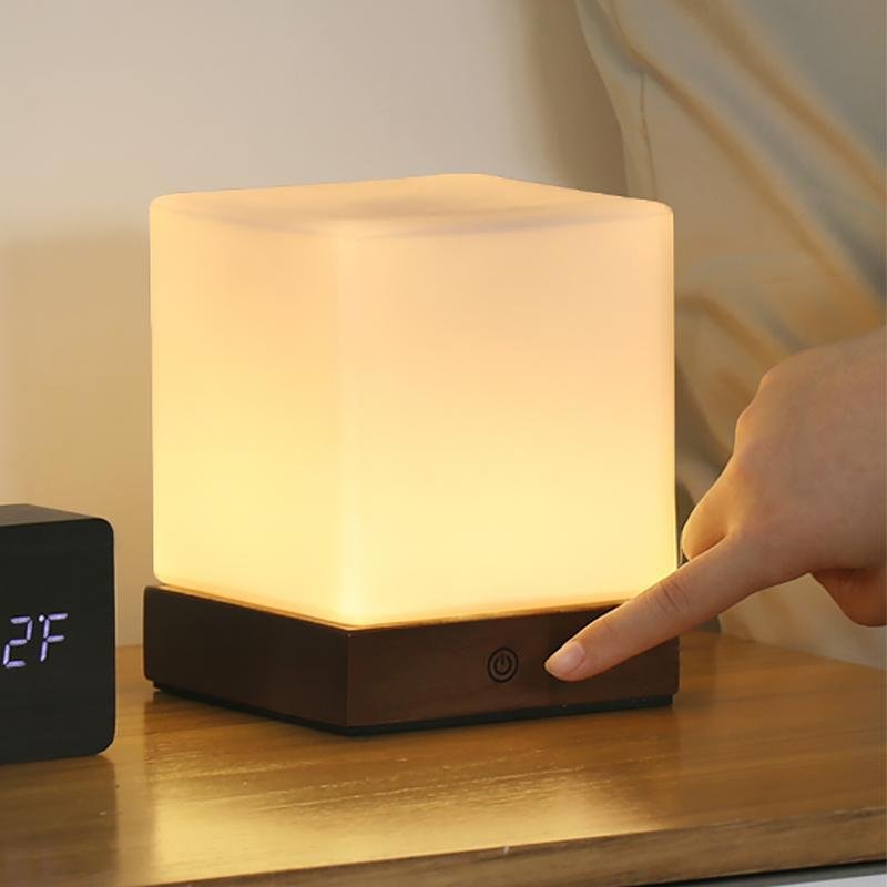 Luvikno | GlowCube Trådlamp LED Bordlampe – Moderne og Energibesparende