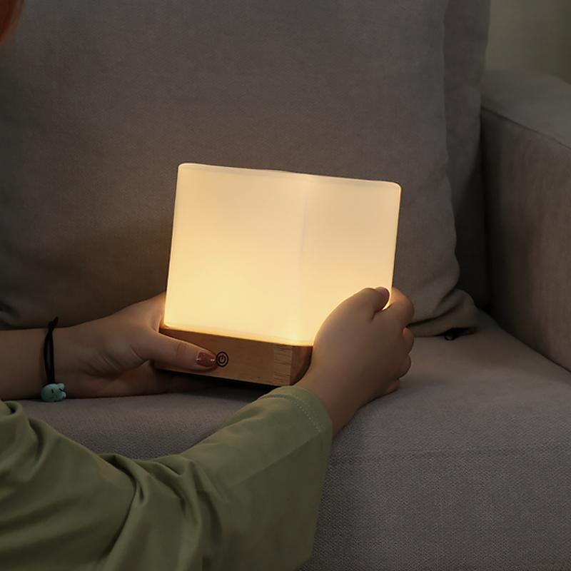 Luvikno | GlowCube Trådlamp LED Bordlampe – Moderne og Energibesparende
