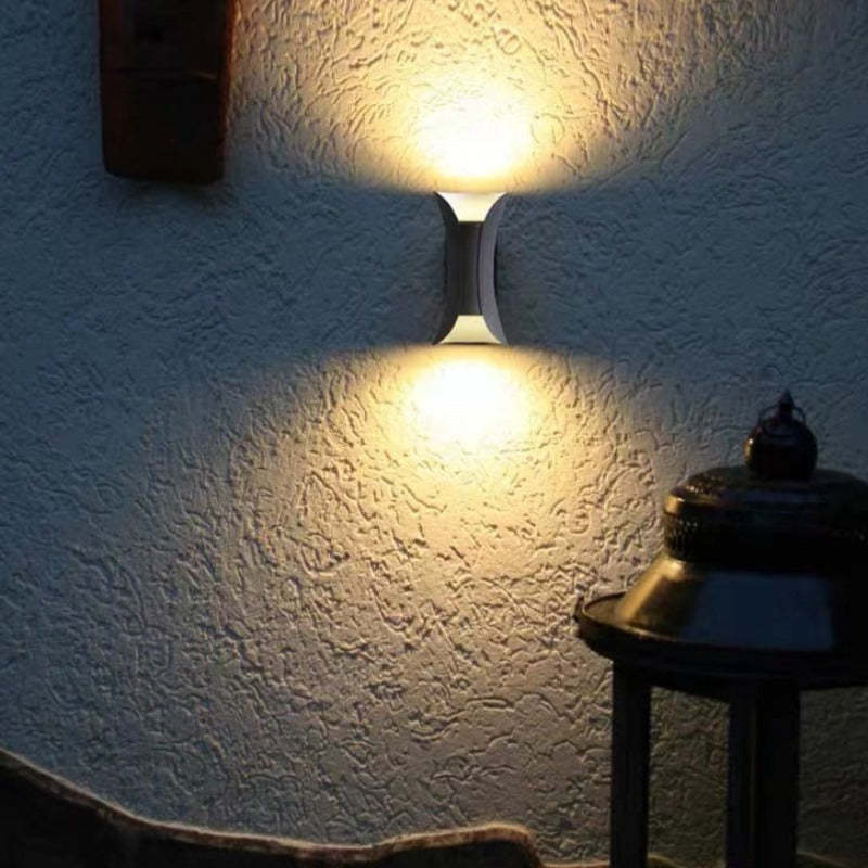 Værbestandig LED aluminium vegglampe for utendørs eleganse | Luvikno