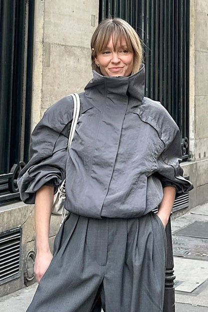 Luvik | Harmaa Korkea Kaulustakki