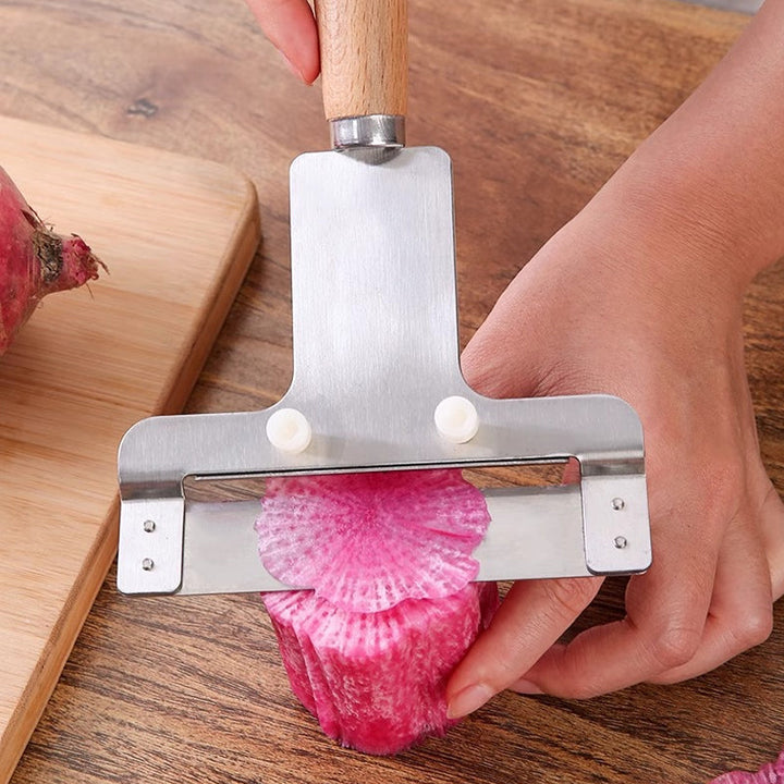 PrepMate – Enkel peeling, kutting og rivning kombinert i et enkelt verktøy Luvikno