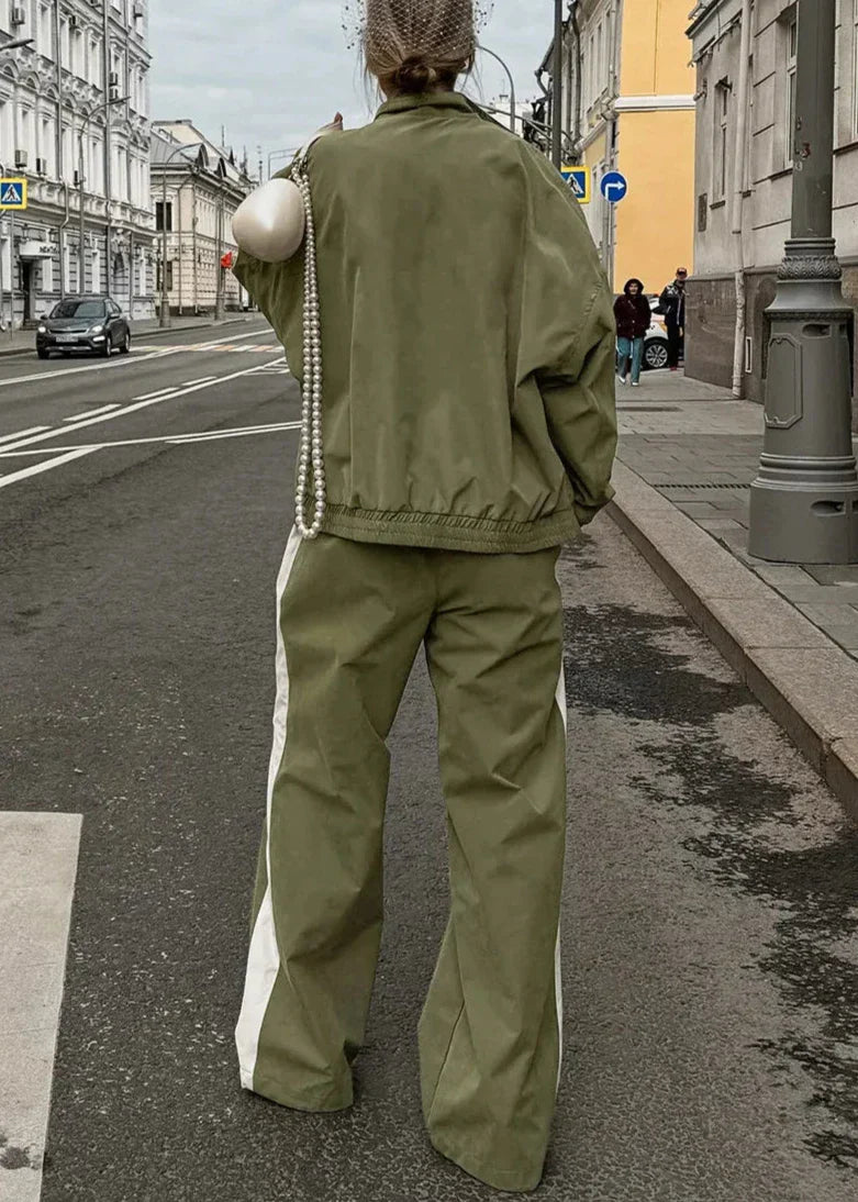 Luvik | Edge - Kontrastivetokki ja leveäkäärinen housusetti