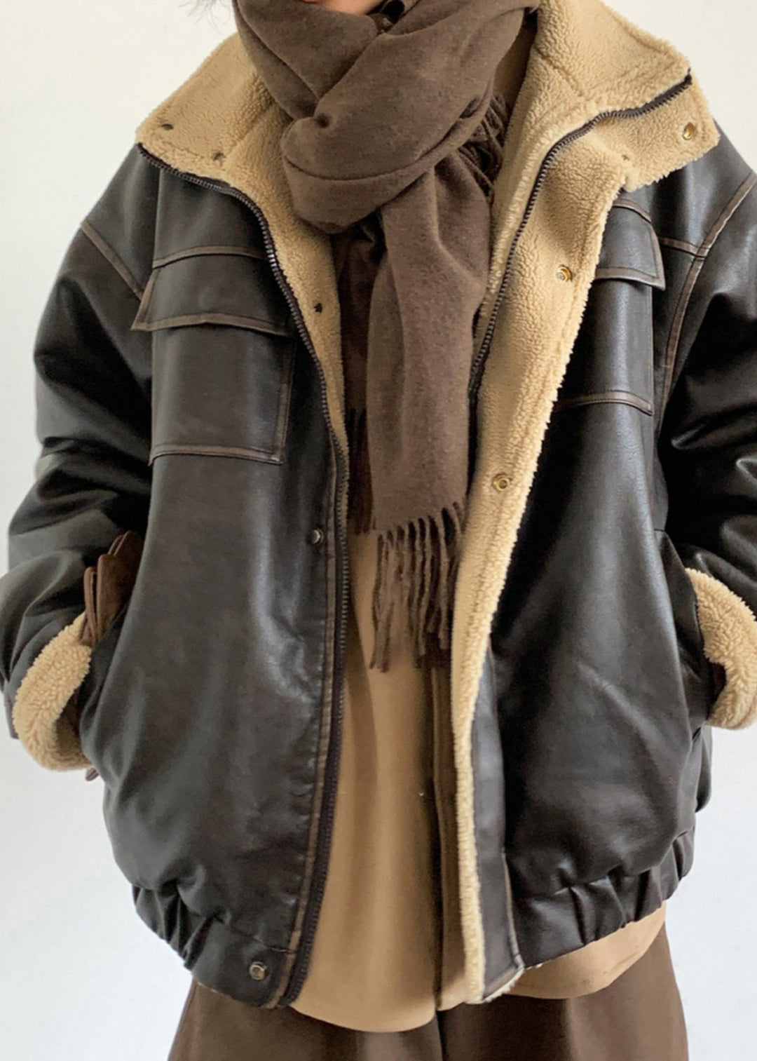 Luvik | Inspirert lammeskinnsfleece fôret skinnjakke – Unisex-stil