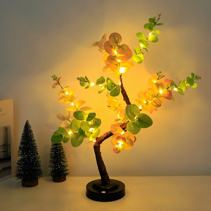 EucalyptusGlow Tre - LED Bonsai Lampe med Oppladbar Drive Luvikno