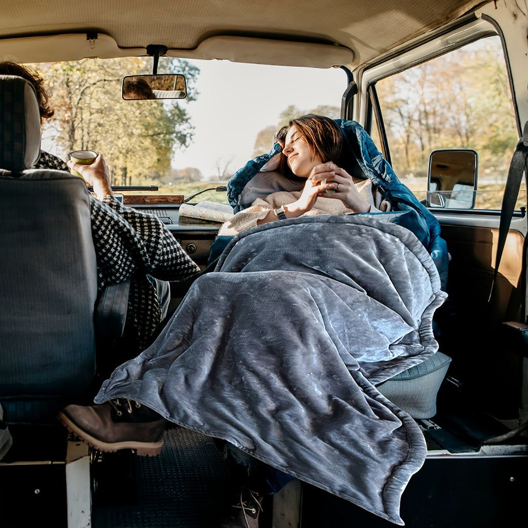 12V Oppvarmet Bilteppe - Mykt Flanellteppe med Overoppheting Beskyttelse for Bil og Camping | Luvikno