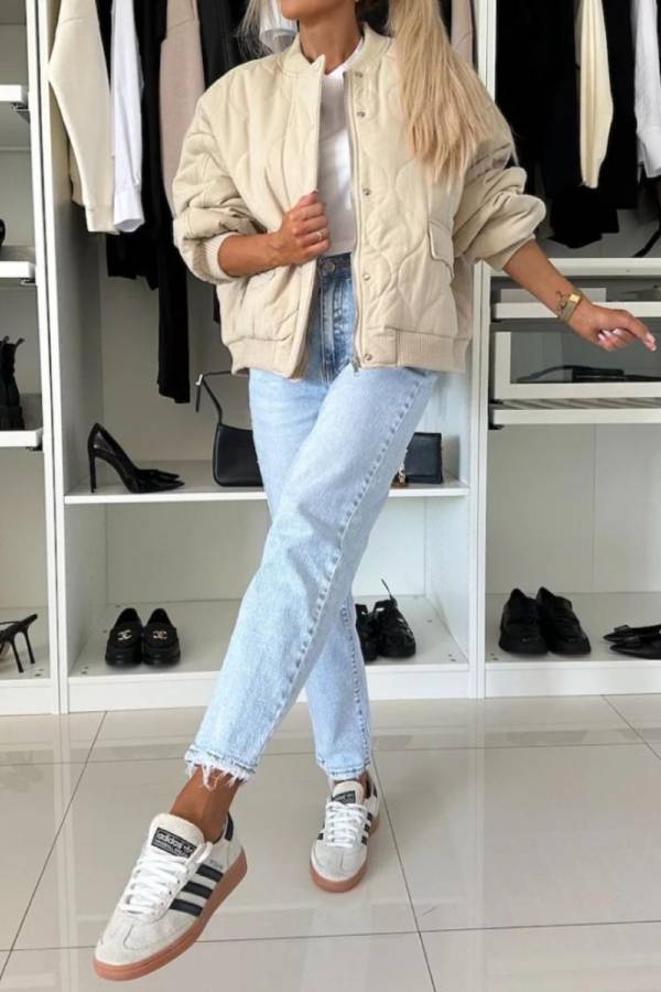 Luvik | Kauluksen nappikiinnitys pitkähihainen takki