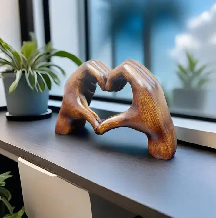 HeartGlow Håndlaget Symbol for Kjærlighet Luvikno