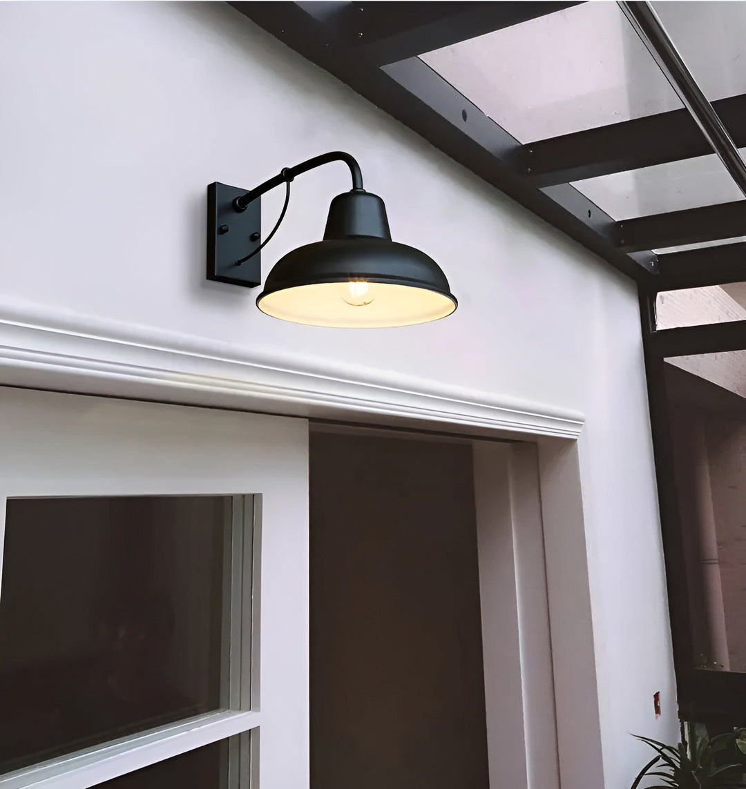 Luvikno | Rustikk jern vegglampe - Vintage utendørsbelysning