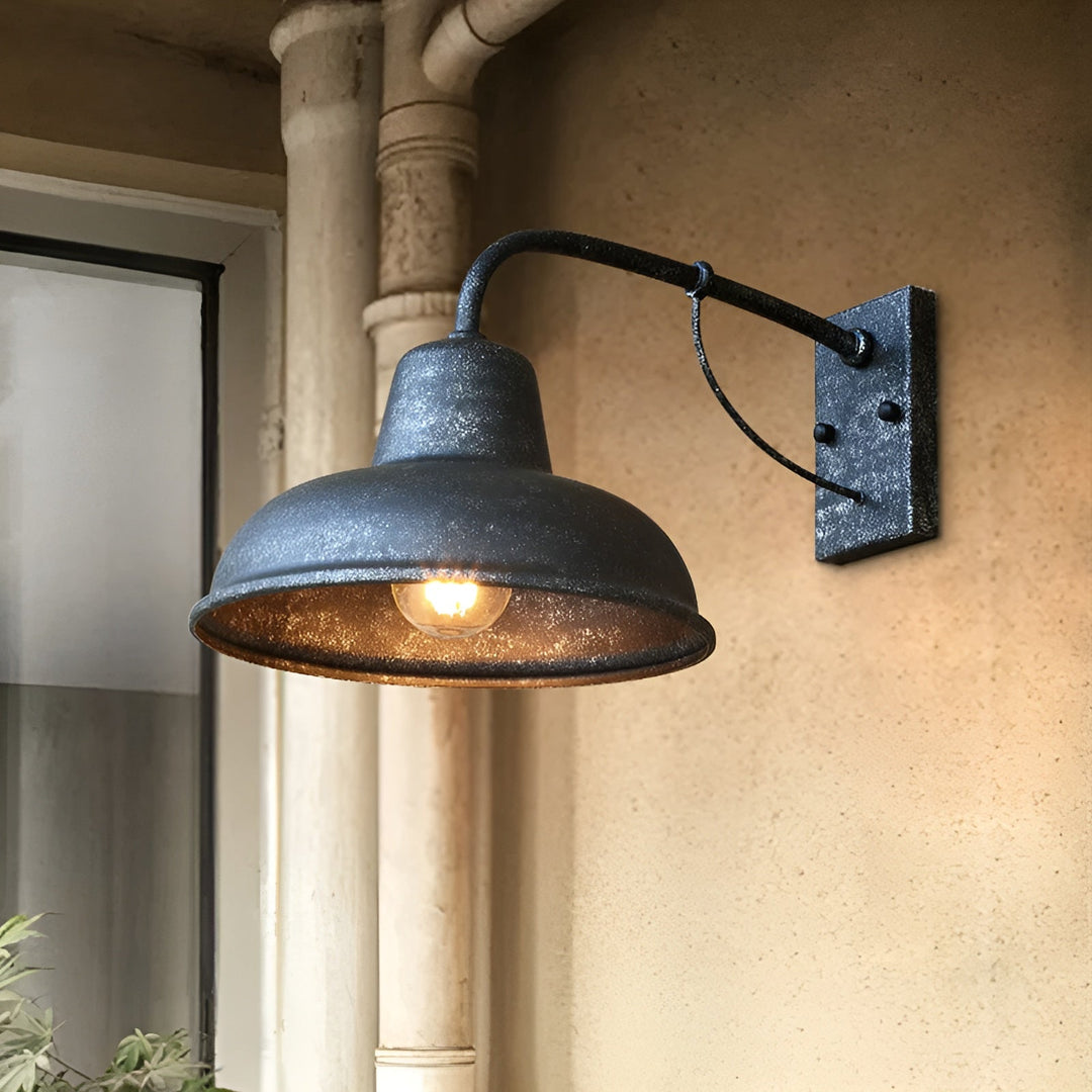 Luvikno | Rustikk jern vegglampe - Vintage utendørsbelysning