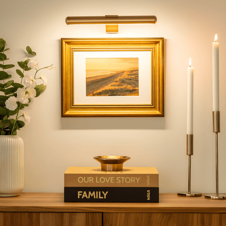 Luvikno | ArtGlow LED Vegglampe – Trådløs Belysning for Kunst og Dekorasjon