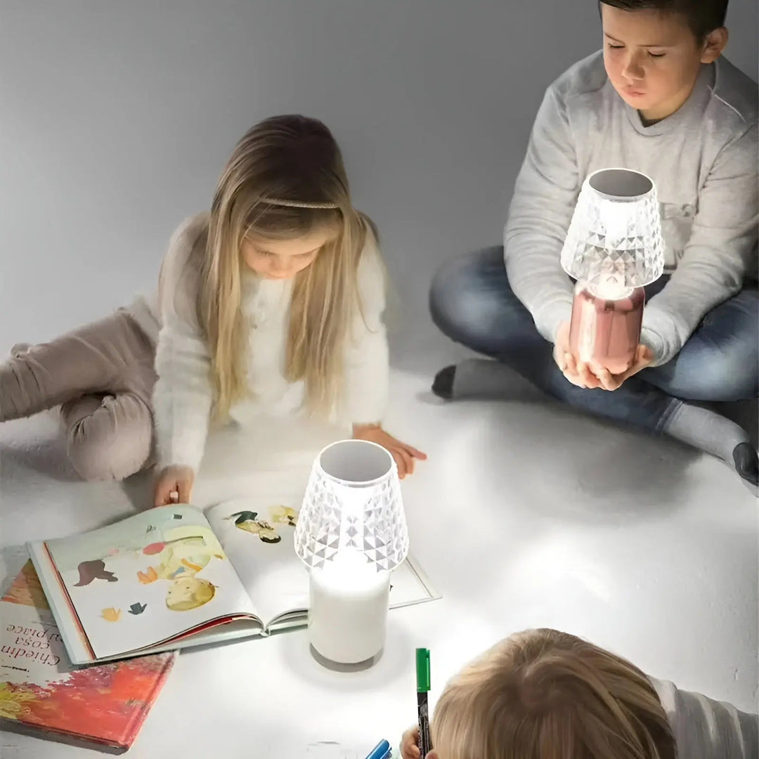 Luvikno | Zaroti Luxe Bordlampe – Trådløs & Elegant