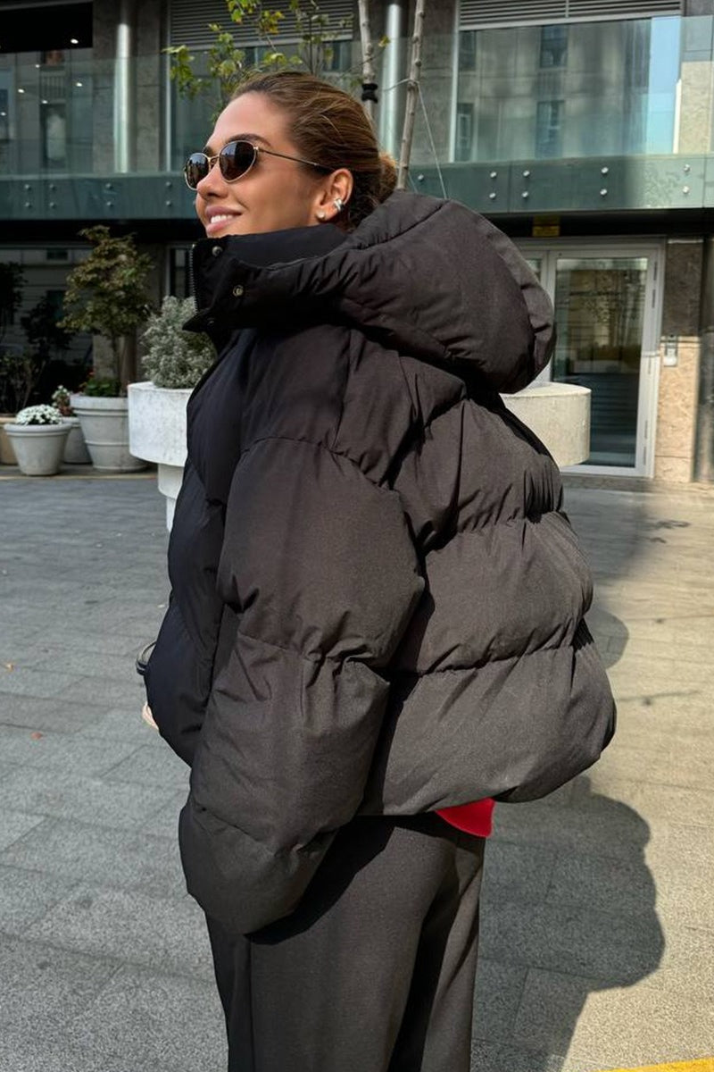 Luvik | Fit Lyhyt Huppupuffatakki