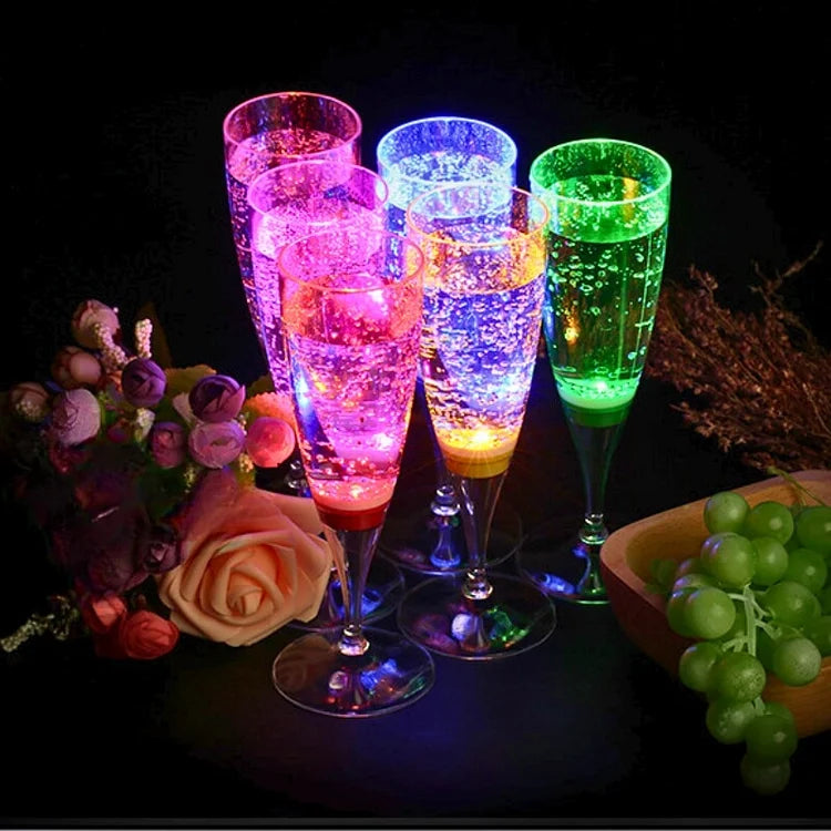 GlowSip - LED-belyst vinglasssett (6 stk) Luvikno