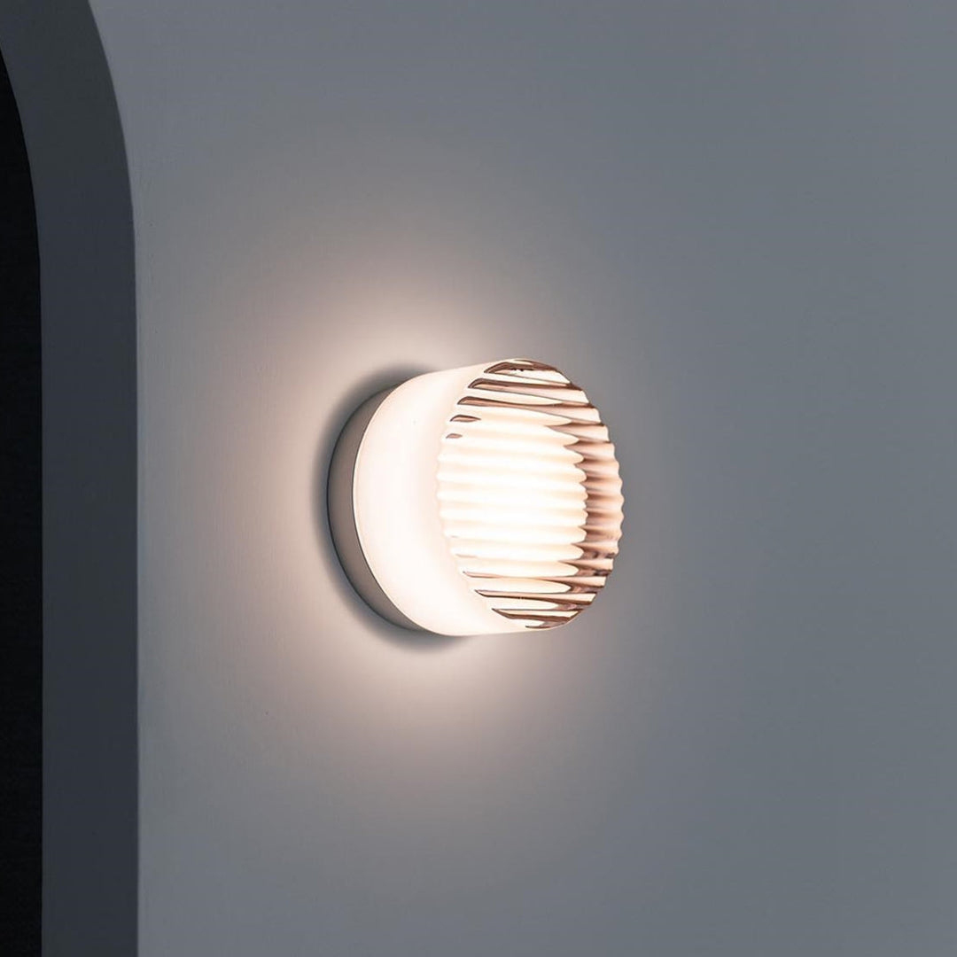 Moderne LED Vegglampe – Elegant Design for Stue og Soverom | Luvikno