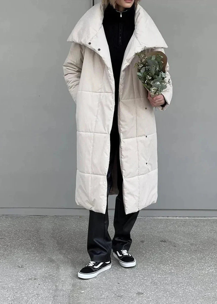 Luvik | Ylihkokokoinen pystykaulustakki