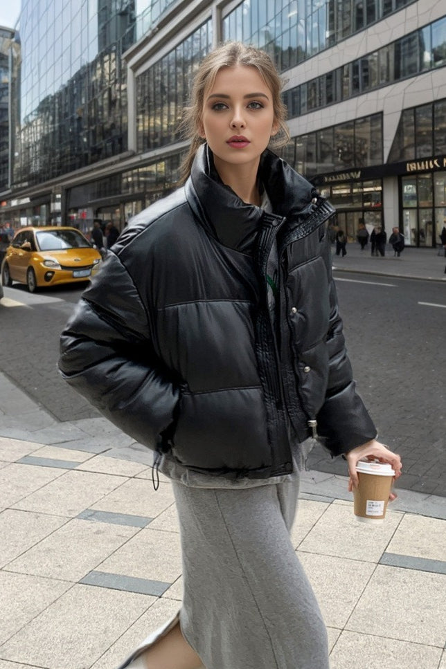 Luvik | Keinonahkaeristetty Puffer-takki