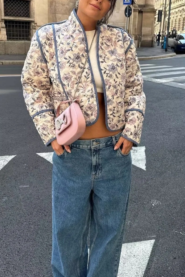 Luvik | Kauluksen käännettävä tilkkutakki lyhennetyssä muodossa