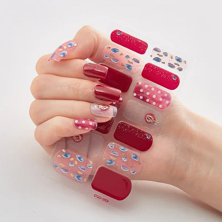 GlitzNail – Festive Christmas Nails Rask, Komplett Uten Salong Luvikno