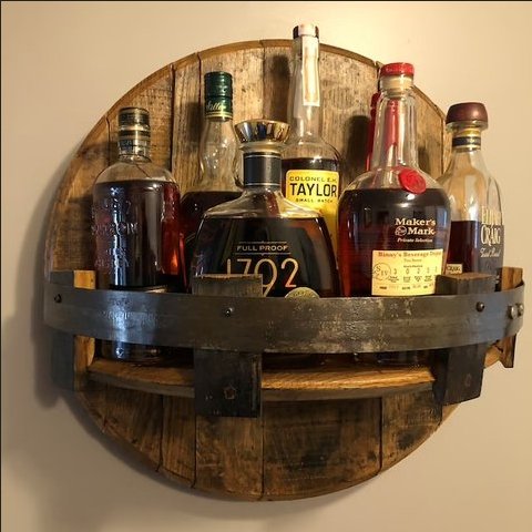 Rustikk Eik Vegghylle for Whiskydrykker Luvikno